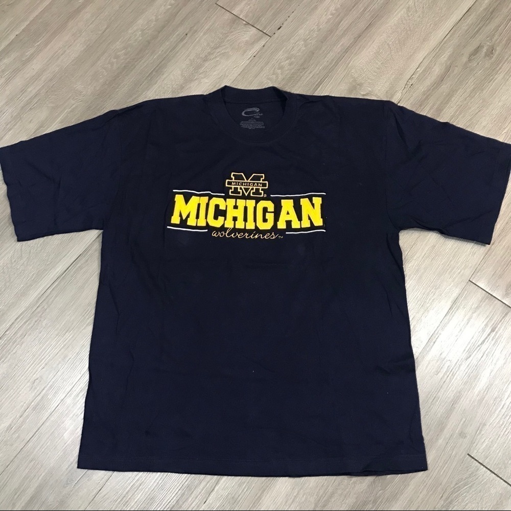 Michigan Wolverines Embroidered Navy‎ T-Shirt size XL